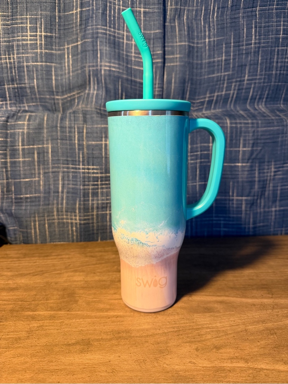 Swig Life High Tide 24 oz jug